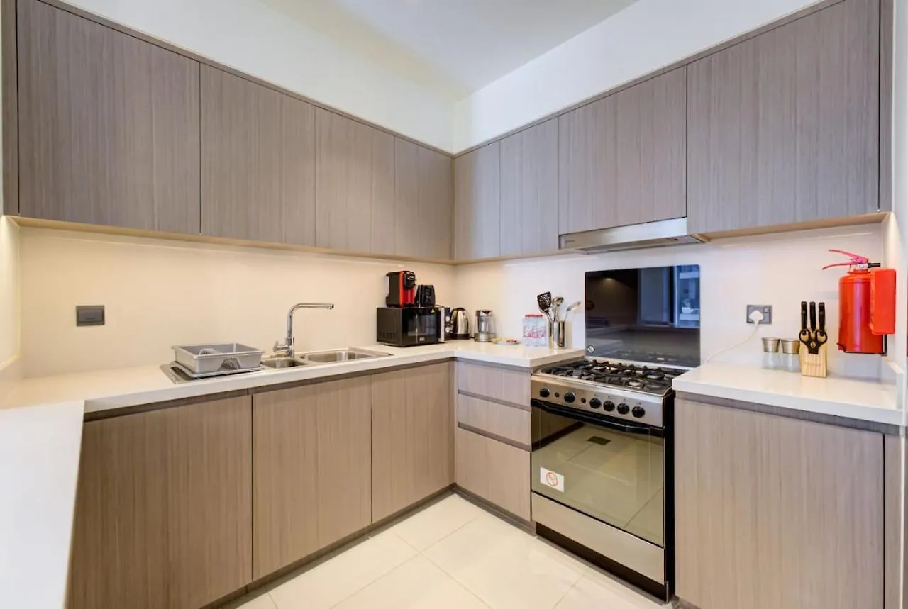 Stylish 2 Bed With Stunning Burj Khalifa View In Downtown Apartment Dubai