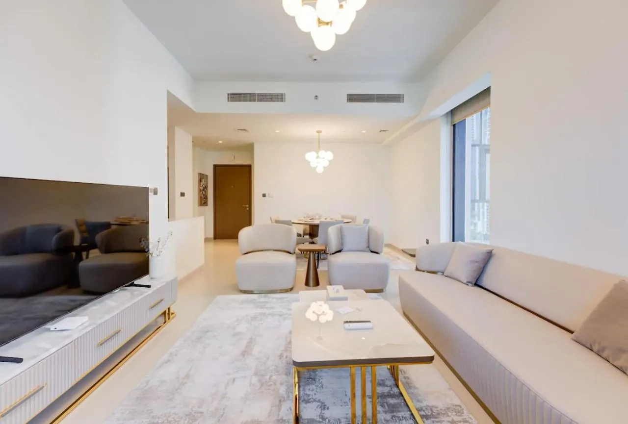 Stylish 2 Bed With Stunning Burj Khalifa View In Downtown Apartment Dubai